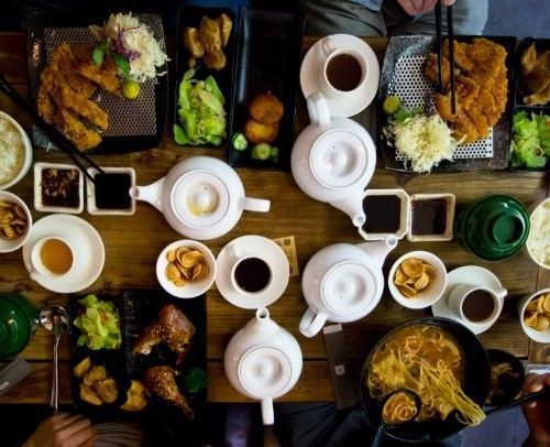 经历|吃饭时，最招人烦的5种行为，旁边气得想撵人，你经历过吗