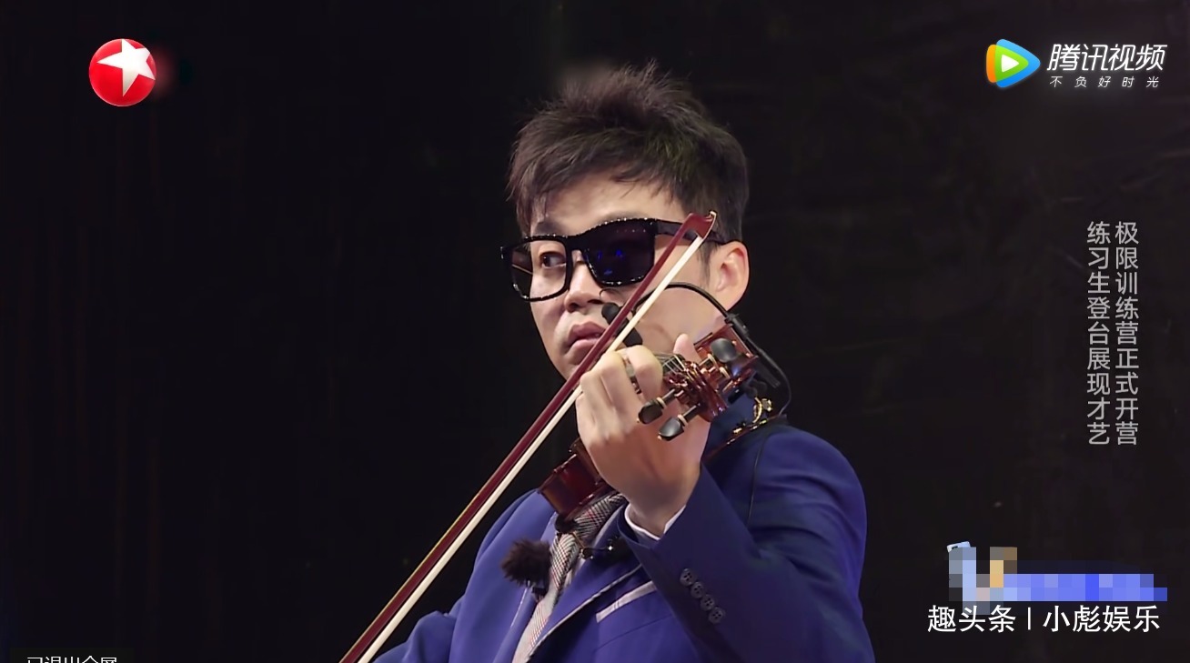  王迅|王迅怒刷存在感，字幕上满满心酸，节目组暗示其不退出原因！