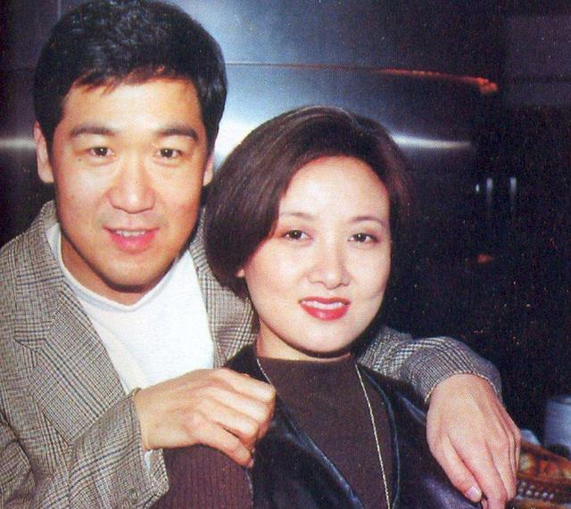  家庭|邓婕明知道和张国立结婚不能生孩子，为何还会选择张国立