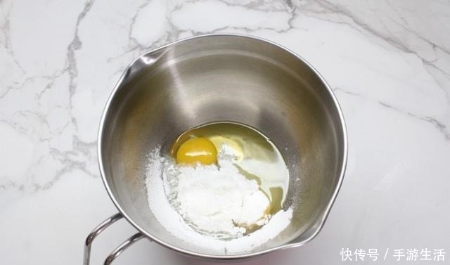 巧克力桃山|这种月饼创意满分,但减肥人士看看就行了,咬一口就胖5斤!