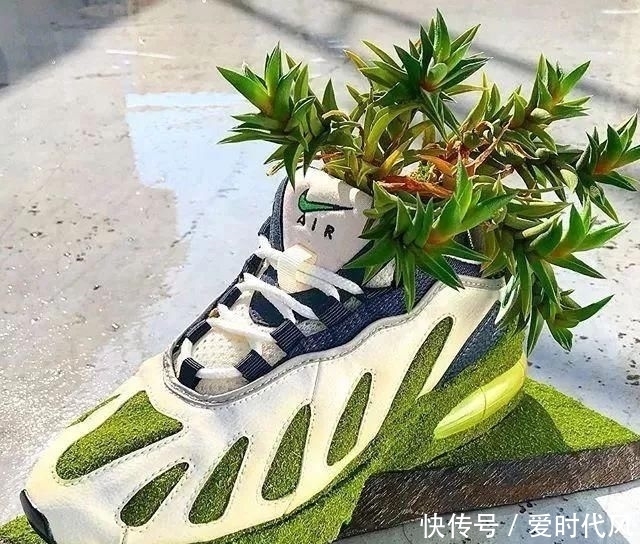 鲜花|球鞋当花瓶,鲜花填充羽绒服?时尚界的环保也太香了