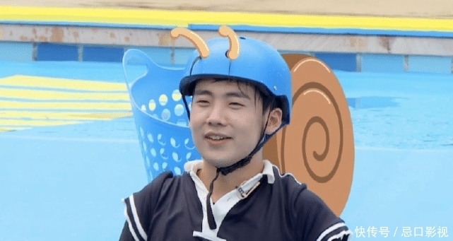 当中|《奔跑吧》为何不再撕名牌,是成员们太“矫情”?深不知背后原因