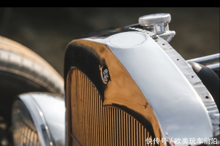  疯狂|退役美国军官的疯狂老爷车