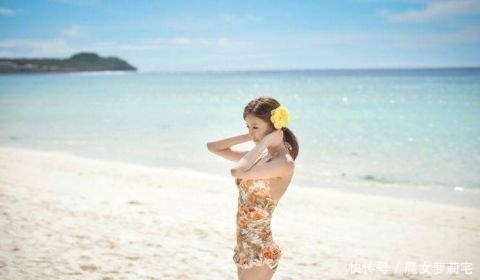 个性|个性时尚彰显不同品味,性感的比基尼泳衣小姐姐!