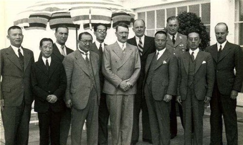  攻打|希特勒横扫西方，为何不攻打中国？原因有三，最后一点令国人感动