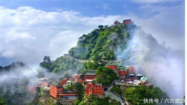  名山|国内最会挣钱的名山，名气不如华山泰山，景区年收入却高达40亿元