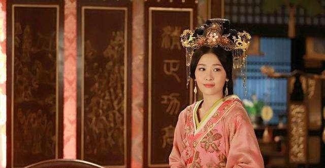 打开|公主去世,皇帝杀尽其侍女,专家打开墓穴看到一壁画:史书没骗人