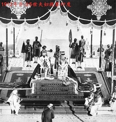 皇帝|此人要我班禅跪拜英国王储，班禅回道：我只跪拜大皇帝，其余不行