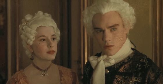 迷倒|她是天才少女,女扮男装进入王宫,迷倒皇太子,却被万众羞辱