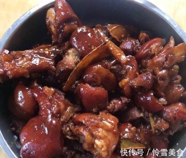 爆炒|焖猪蹄,有人水煮,有人爆炒,都不对,只需一步猪蹄Q弹不发硬