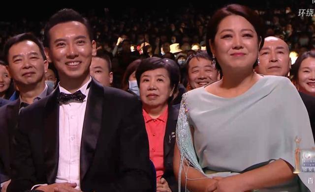 白皙|金鹰奖女星高清同框照:赵丽颖白皙完胜谭松韵,宋茜状态不如陶虹