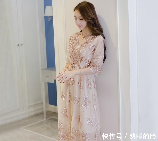 韩版时尚气|穿上性感连衣裙,在36℃天气里你会有着360°的优雅美丽