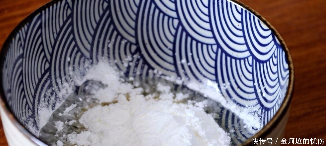 鸡翅|我教你怎么用酱油炒鸡翅。吃东西的时候不需要吐骨头。鸡肉又嫩又多汁