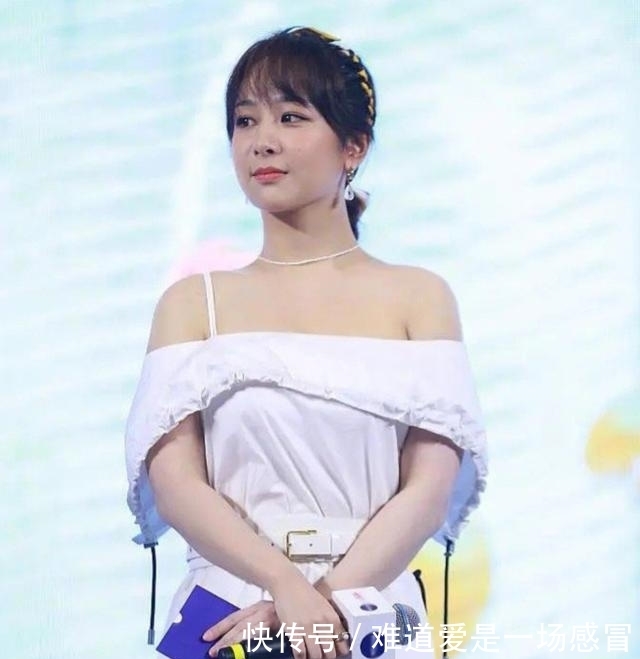  天际|赵丽颖中餐厅发布会路透曝光，和杨紫用同一个造型师，却美出天际