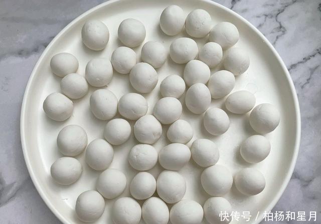 精致|24岁小姑娘的周末,早餐意外红爆朋友圈,朋友平常但精致