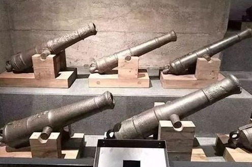 铁棒|枪管制造有多难，铸造件百分百炸膛，只能用铁棒钻孔