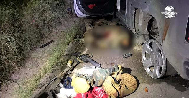 军警|毒贩俘虏遭就地处决!墨军警铁腕手段惹争议,现场画面很血腥