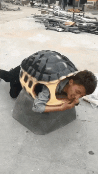 今晚|搞笑GIF:大哥:大吉大利,今晚吃鸡。