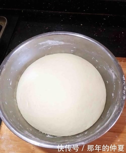  早餐|入夏常用它做早餐，脾胃好气血足，松软香甜，老人孩子都爱吃