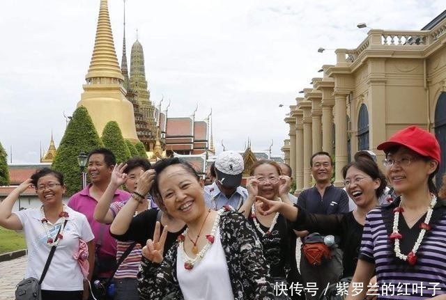  说出|为何年轻情侣喜欢去钟点房，他们去干什么？保洁阿姨说出了原因