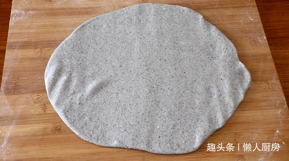  做法|这是刀切馒头的做法，不需要二次醒发，加上黑芝麻，香味更浓