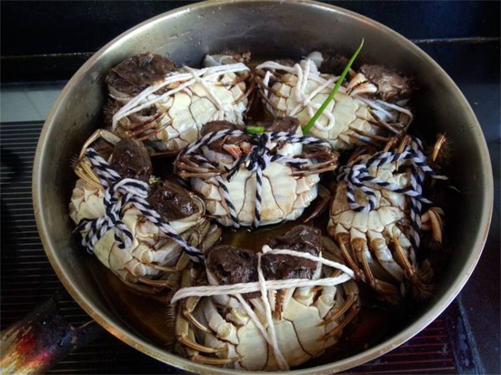 适量|黄酒煮大闸蟹怎么做?黄酒煮大闸蟹做法