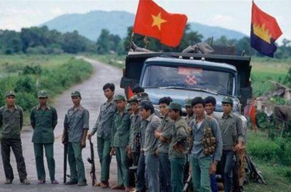 教训|此国第一个支持越南, 称要教训我军, 却不是苏联!