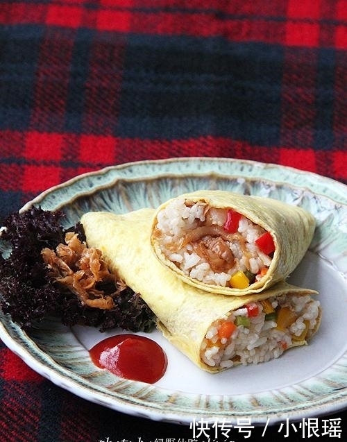 蛋包饭|这绝对是你见过的食材最丰富的蛋包饭,做法还超简单