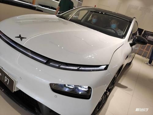 新能源汽车|买一辆概念车是什么感觉小鹏P7简单上手体验