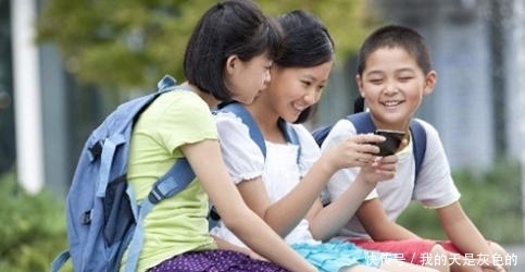 群里|宝妈在微信群里炫富,其他家长直接退群,家长炫富对孩子有哪些影响?