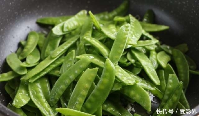 上桌|秋天女儿最爱的素菜,便宜又营养,1周准吃3回,上桌两三下吃光