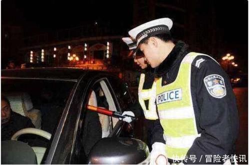  酒精|全身酒气，为何测不出酒精含量交警一句话让车主伏法