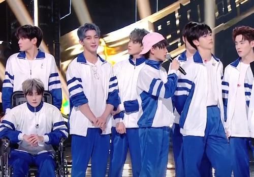 R1SE|R1SE获得《炙热》第三名,周震南嘴上说着没遗憾,却在网上表达失落