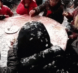 搞笑|搞笑GIF：小朋友表示这比电梯还方便