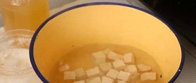 点名|豆腐自从学会这个做法,家人三天两头点名吃,鲜嫩入味,比肉都香