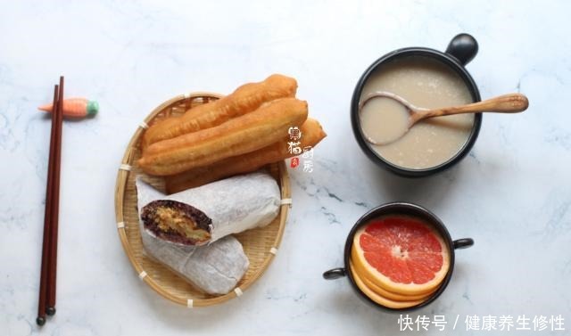简单|秋天我常给孩子吃这样的早餐,简单搭配营养美味,孩子个头见风长