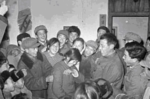 场景|一组80年代农村罕见老照片，只是现在很难再看到这样的场景