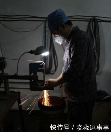 锻打|谁说中国打造不出好刀, 农村铁匠用中国古法锻打出世界名刀
