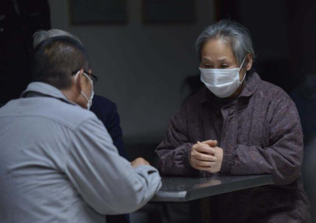 演员|母亲无意间被他带入娱乐圈,如今母亲走红,而他却无戏可拍