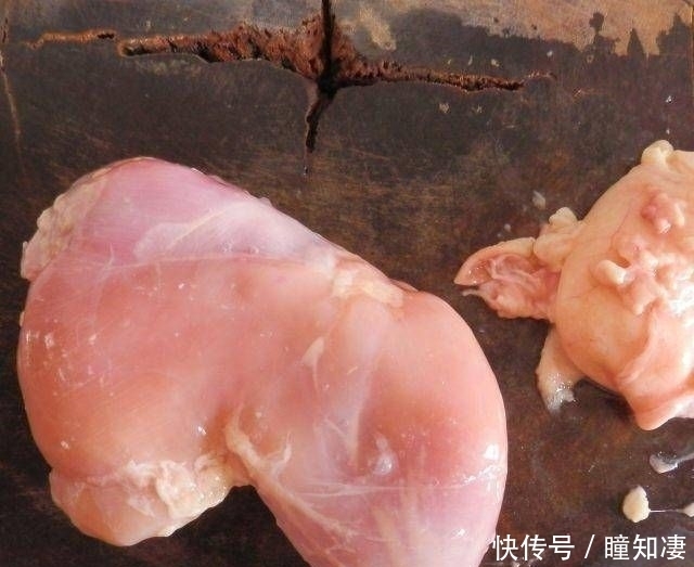 寒冷|带有粽叶香味的香菇鸡腿饭非常适合寒冷和多雨的天气