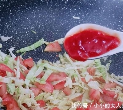  番茄|卷心菜番茄全麦鱼面