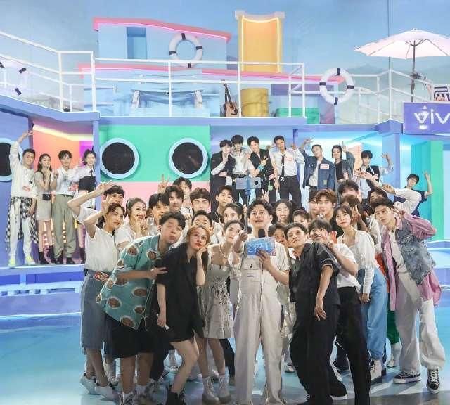 娱乐|站稳了朋友,大家看重的乐华娱乐排第二,第一的票数竟是乐华三倍