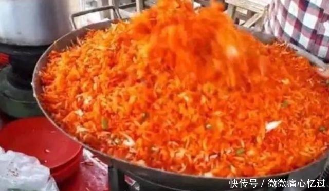 不已|泰国留学生嫌弃中国炒饭,摆摊卖“泰国炒饭”,如今让人羡慕不已