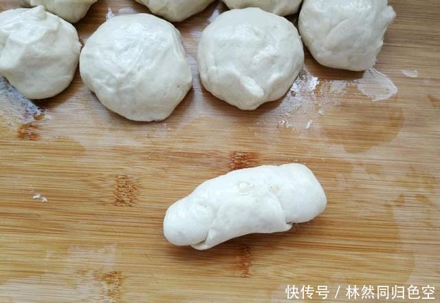 面粉|想吃烧饼不用买,没有烤箱也能做,煎一煎凉了也不发硬