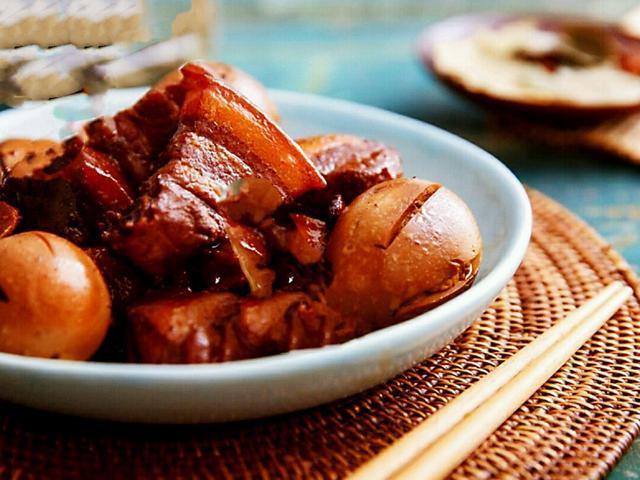  红烧肉|红烧肉不要放八角、桂皮，放上这2样炖才香，减肥都要吃一顿