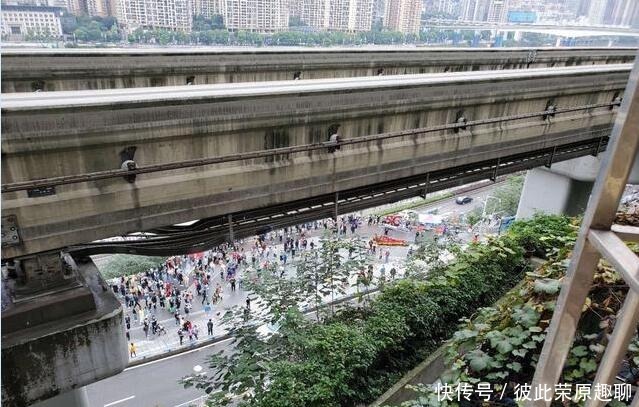 值得|李子坝网红防空洞值得看吗?