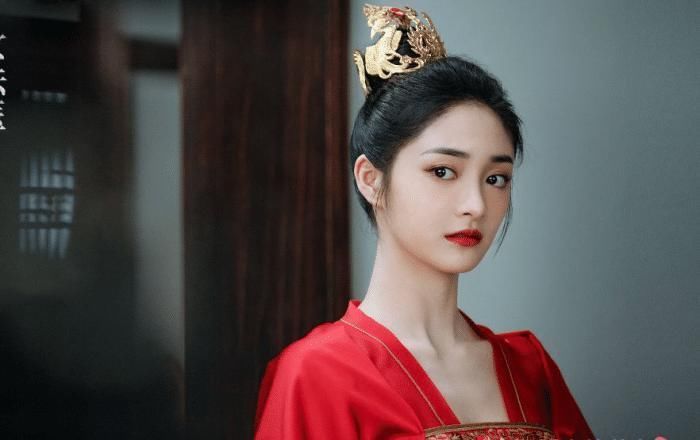 徐艺洋|创造营刘些宁“甩头发”不如孔雪儿撞脸徐艺洋,还像周洁琼