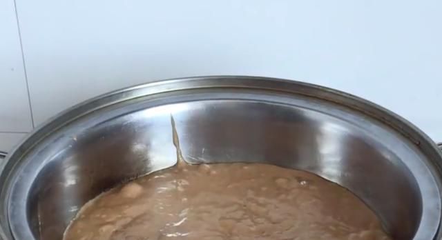 发糕|红糖发糕最懒人做法,简单一搅,又松又软又筋道,比面包还好吃