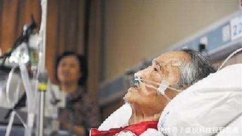 让座|小女孩好心给老人让座,却被老人一家打得头破血流