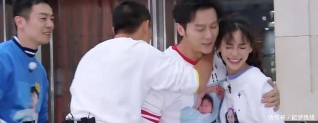 爆火|Baby奶茶店爆火!粉丝点了杯奶昔,结账时连问好几遍你没算错